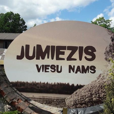 Guest House Jumiezis Pļaviņas Bagian luar foto
